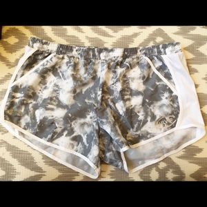 NWT women’s Under Armour shorts